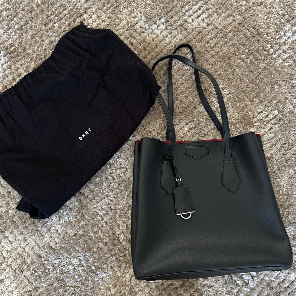 DKNY Black Tote Bag with Double Straps and Minimalist Design